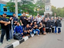 Sinergi KPPI DPC Purwakarta bersama FPII Korwil PurwakartaTebar Kebaikan Lewat Bagi-Bagi Takjil Gratis Dan Santunan Anak Yatim